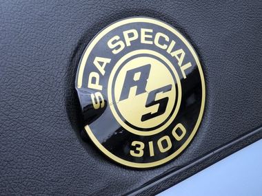 Ford Capri I SPA Spezial 3100 Emblem
Ford Capri I SPA Spezial 3100  Badge
Ford Capri I SPA Spezial 3100 emblme